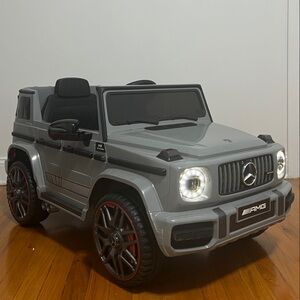 Mercedes-Benz AMG Kids Ride-On Car - Gray